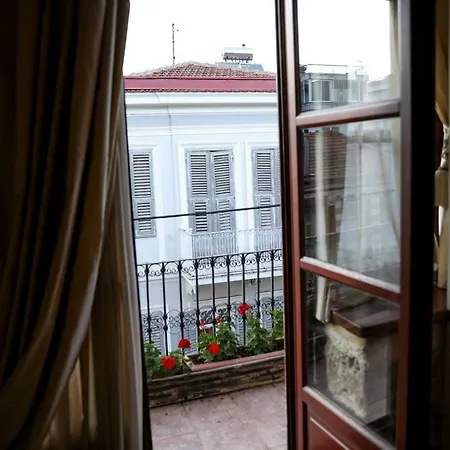 Boutique Palea Poli 瑙萨玛西亚斯