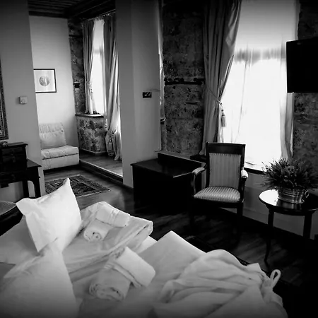 Boutique Palea Poli 4* Науса-Иматьяс